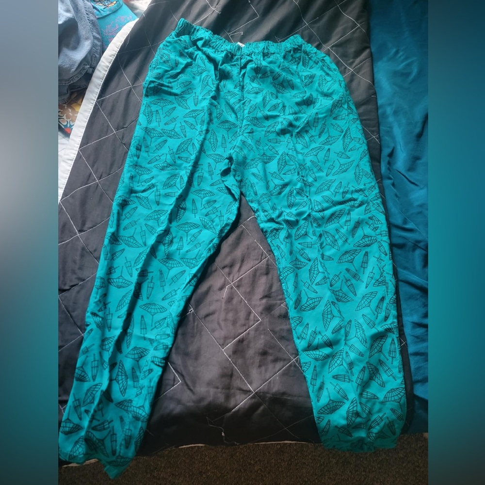 Women’s parachute style pants